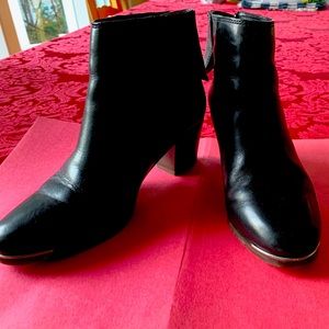 Coach Boots - black sz 6